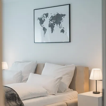 Stilvolle Wohnung Mit Loggia Im Stadtzentrum - Kingsize Bett - Smart Tv - Netflix - 60Qm - 24H Check-In Ludwigsburg Buitenkant foto