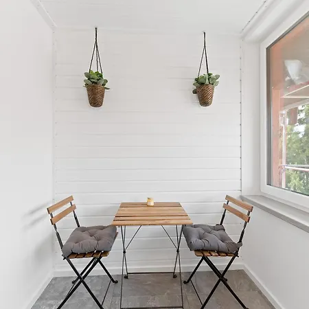 Stilvolle Wohnung Mit Loggia Im Stadtzentrum - Kingsize Bett - Smart Tv - Netflix - 60Qm - 24H Check-In Ludwigsburg Buitenkant foto
