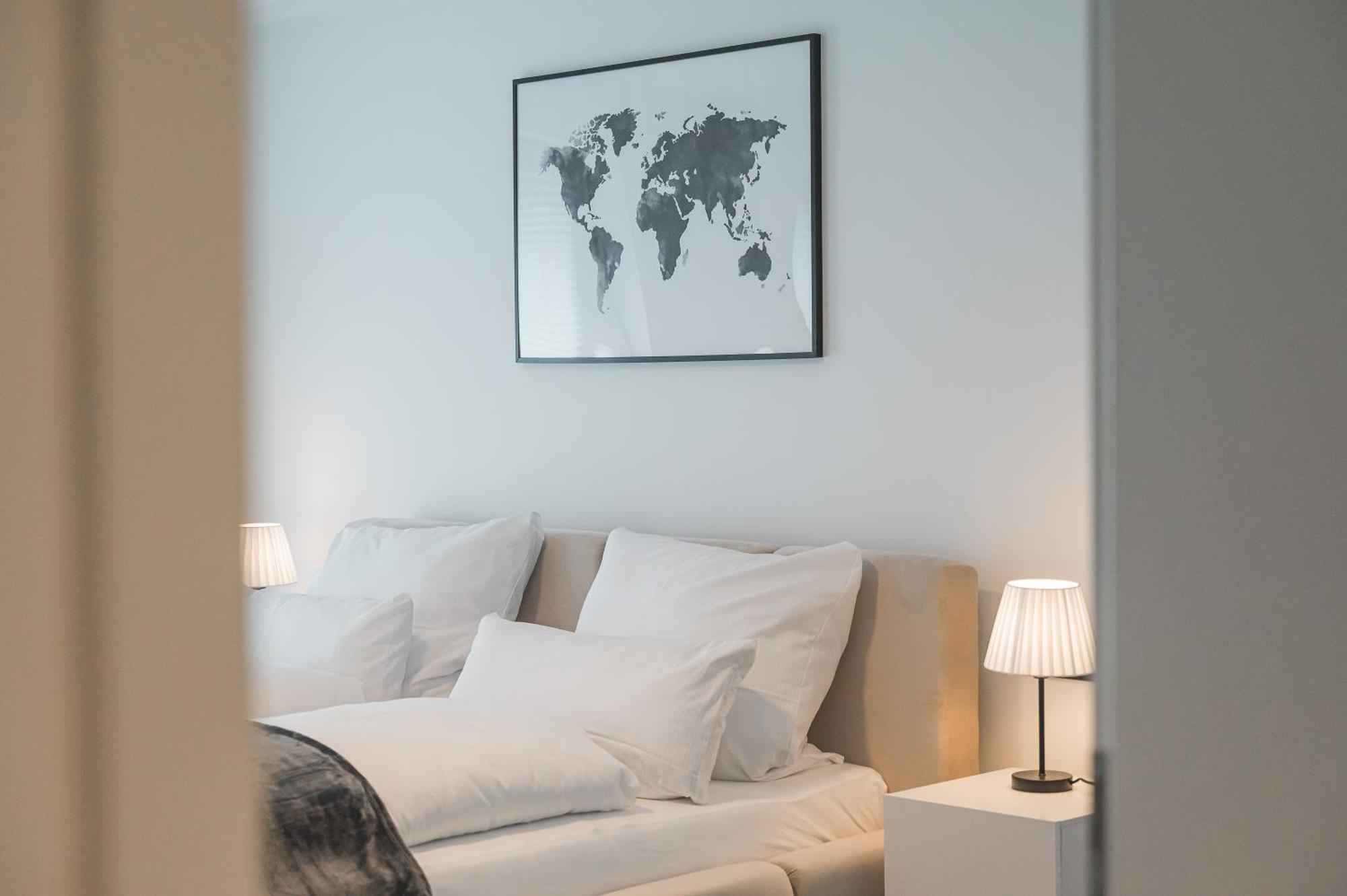 Stilvolle Mit Loggia Im Stadtzentrum - Kingsize Bett - Smart Tv - Netflix - 60qm - 24h Check-in Ludwigsburg