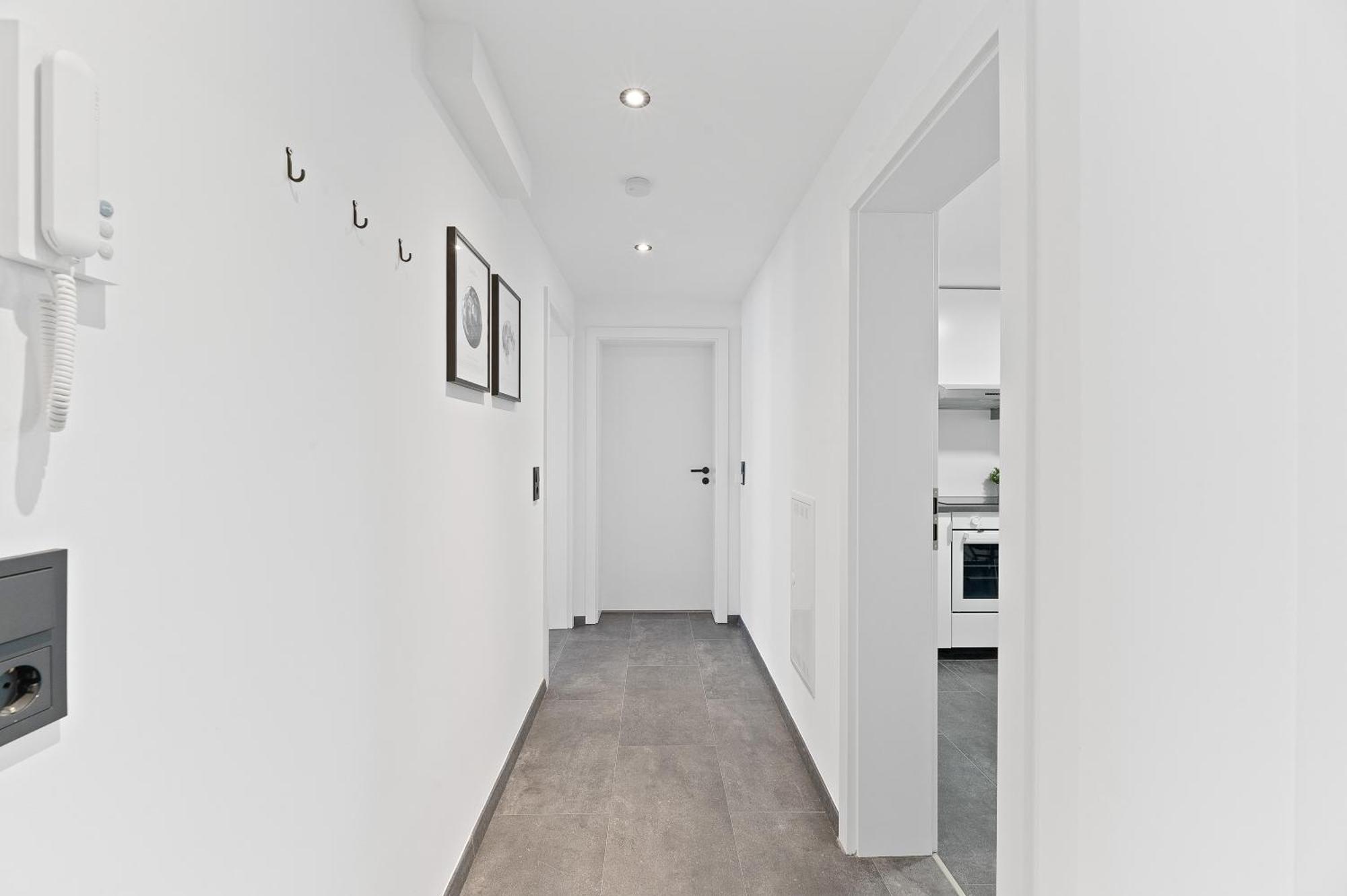 Apartment Stilvolle Mit Loggia Im Stadtzentrum - Kingsize Bett - Smart Tv - Netflix - 60qm - 24h Check-in *